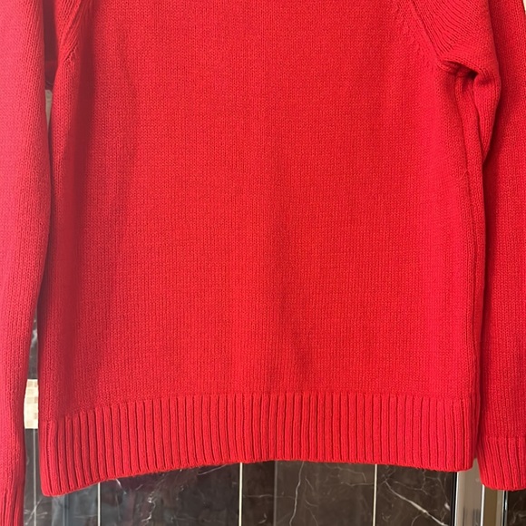Banana Republic red sweater, size S, NWT. - Picture 3 of 9